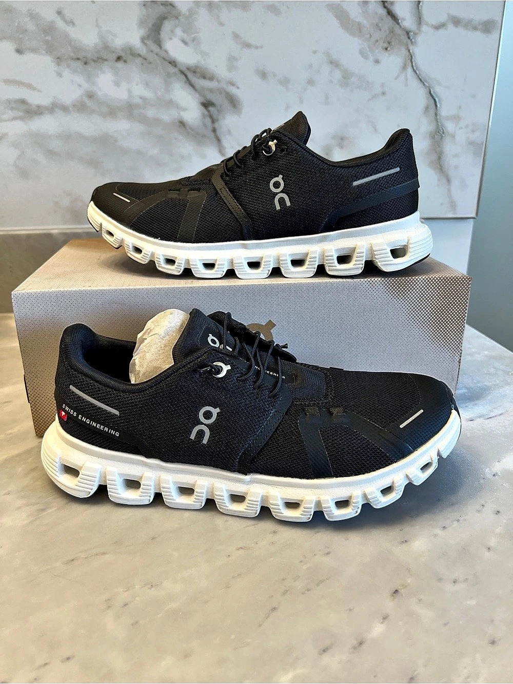 On Cloudswift Black & White Athletic Shoes NWT Size 7
